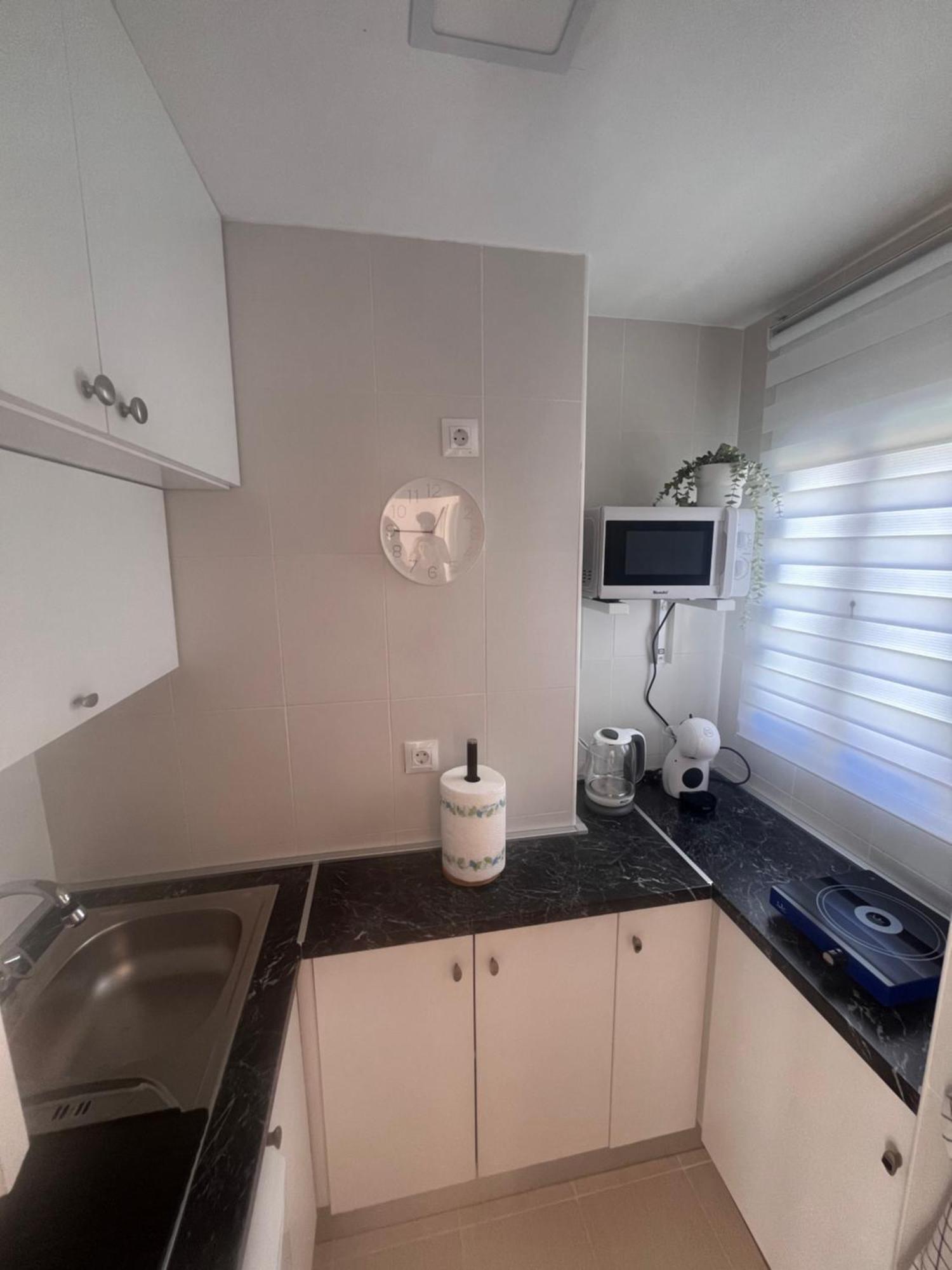 Apartamento Lidia Planta 2, La Carihuela 1ª Linea Playa, Vistas Mar, Buhardilla 1 Dormitorio, 40 M2, 1-3 Huesped, Terraza, Wifi Torremolinos Exteriér fotografie