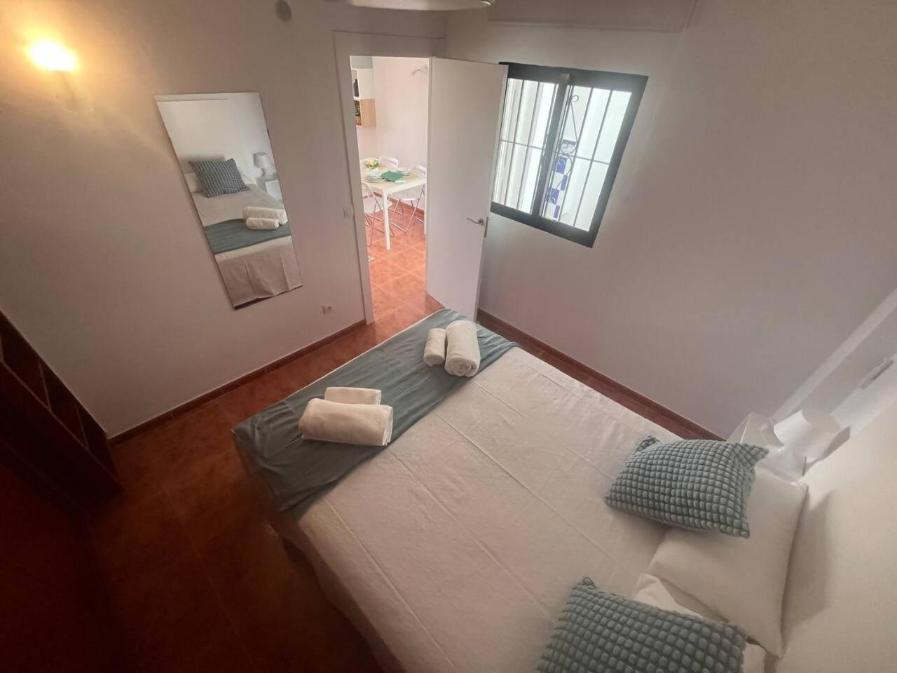 Apartamento Lidia Planta 2, La Carihuela 1ª Linea Playa, Vistas Mar, Buhardilla 1 Dormitorio, 40 M2, 1-3 Huesped, Terraza, Wifi Torremolinos Exteriér fotografie