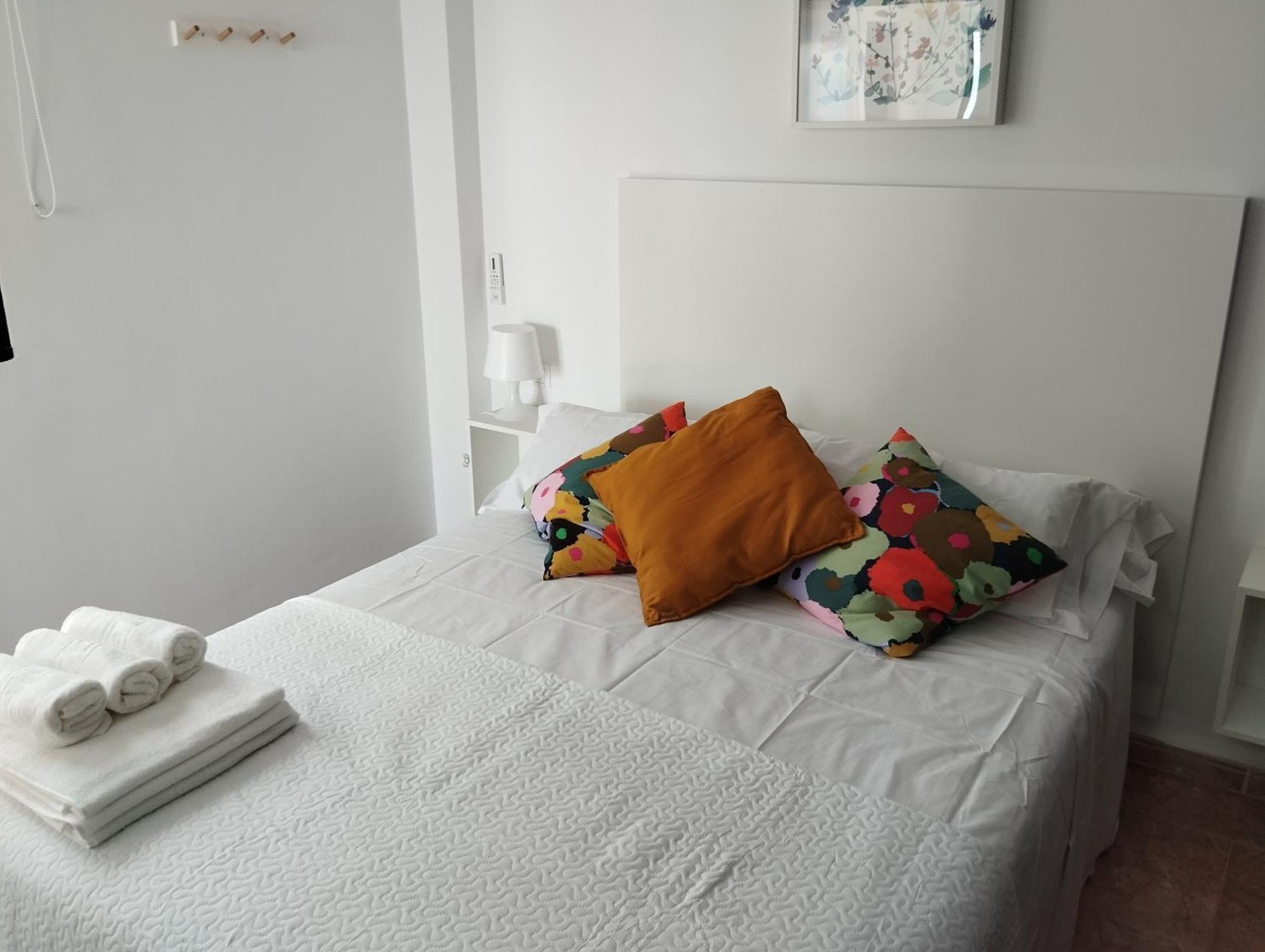 Apartamento Lidia Planta 2, La Carihuela 1ª Linea Playa, Vistas Mar, Buhardilla 1 Dormitorio, 40 M2, 1-3 Huesped, Terraza, Wifi Torremolinos Exteriér fotografie